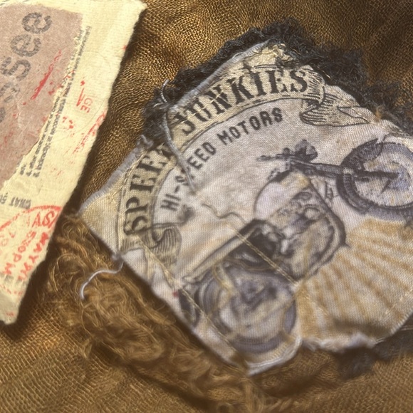 LAST ONE // FREE WITH A PURCHASE - Picture 14 of 17